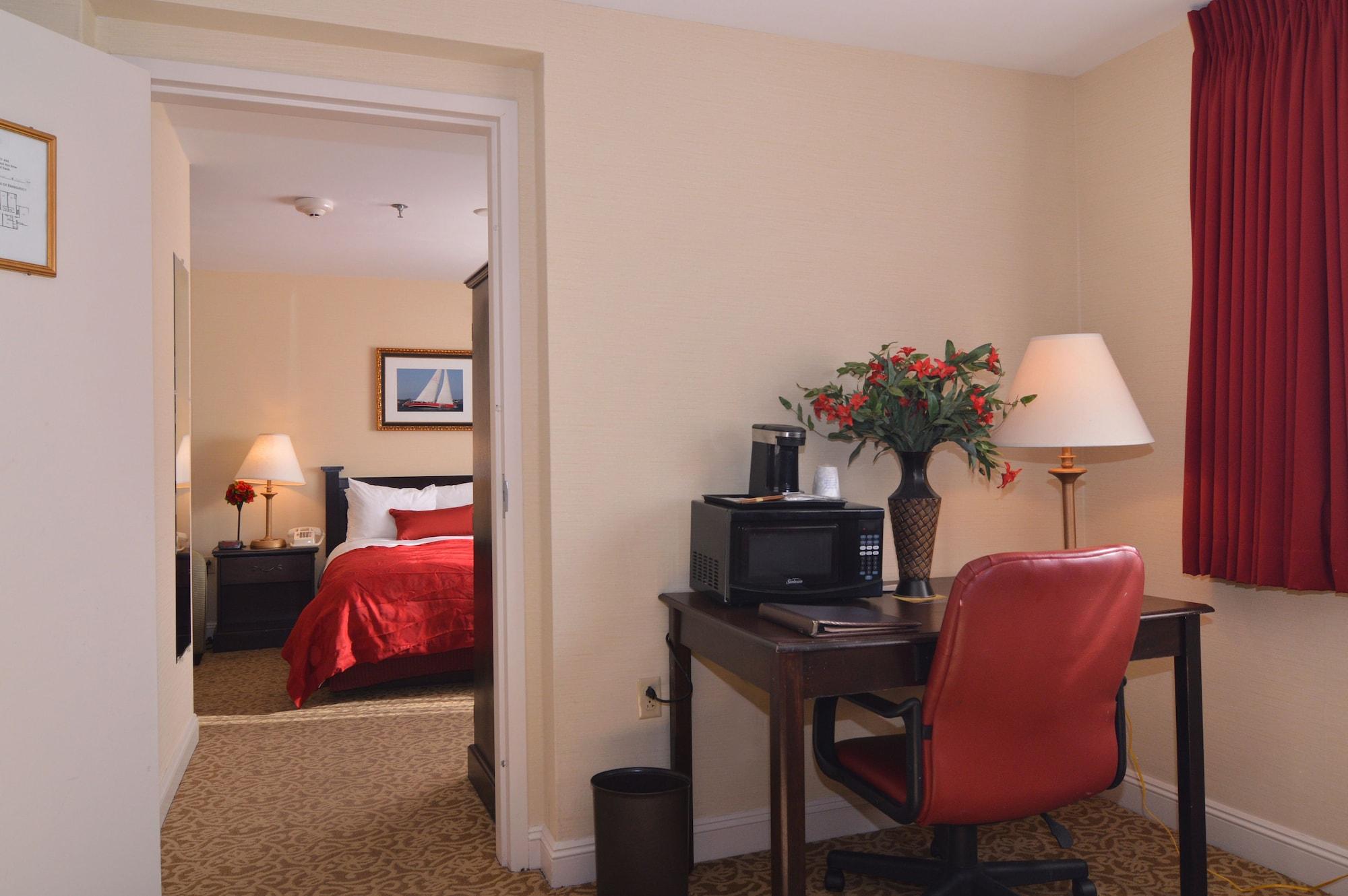 Ramada By Wyndham Seekonk Providence Area Екстериор снимка
