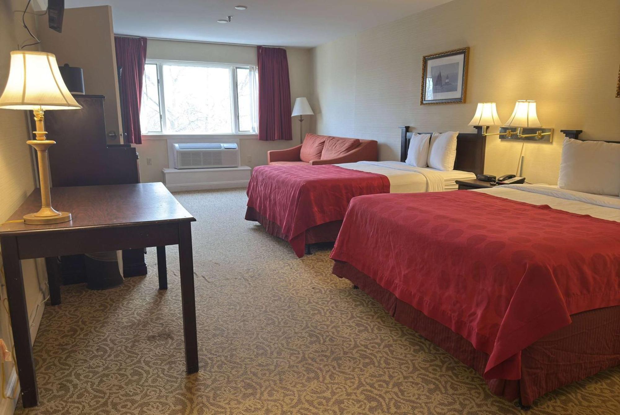 Ramada By Wyndham Seekonk Providence Area Екстериор снимка