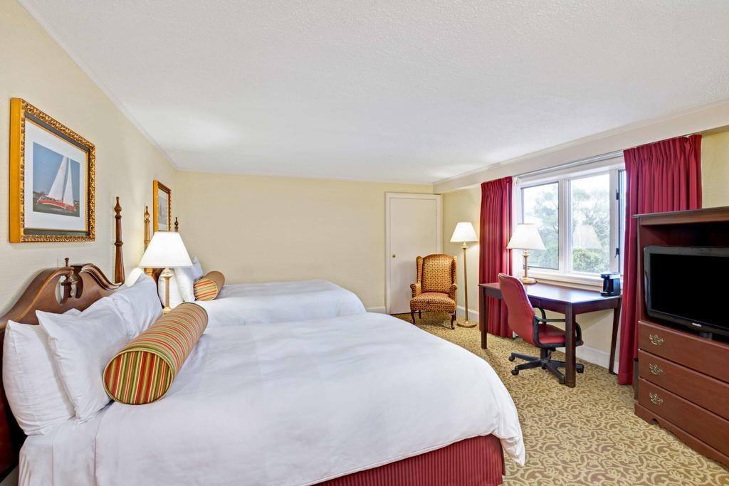 Ramada By Wyndham Seekonk Providence Area Екстериор снимка