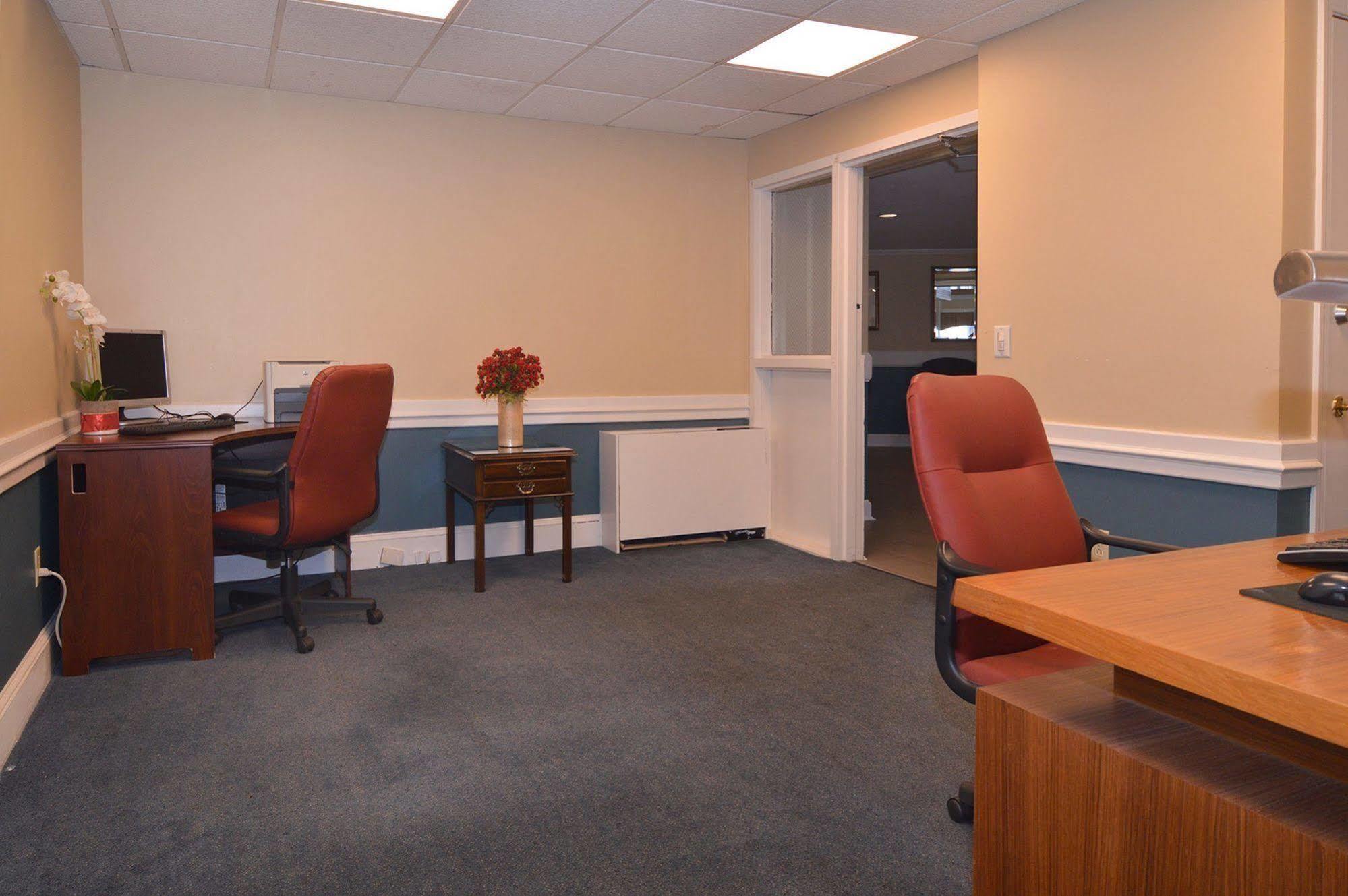 Ramada By Wyndham Seekonk Providence Area Екстериор снимка